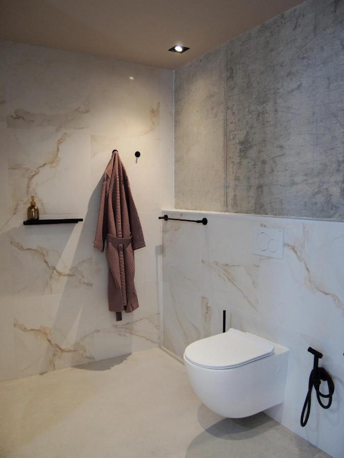 Suites 9 Malaga, Three Unique Suites With Private Plunge Pool Málaga Exterior foto